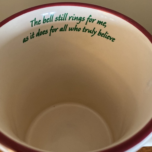 Polar Express Mugs 14 Oz Exc Shape DW & MW Safe Unused - Picture 5 of 13